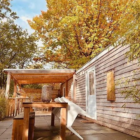 Trendy House Hattem Nr64 Chalet *